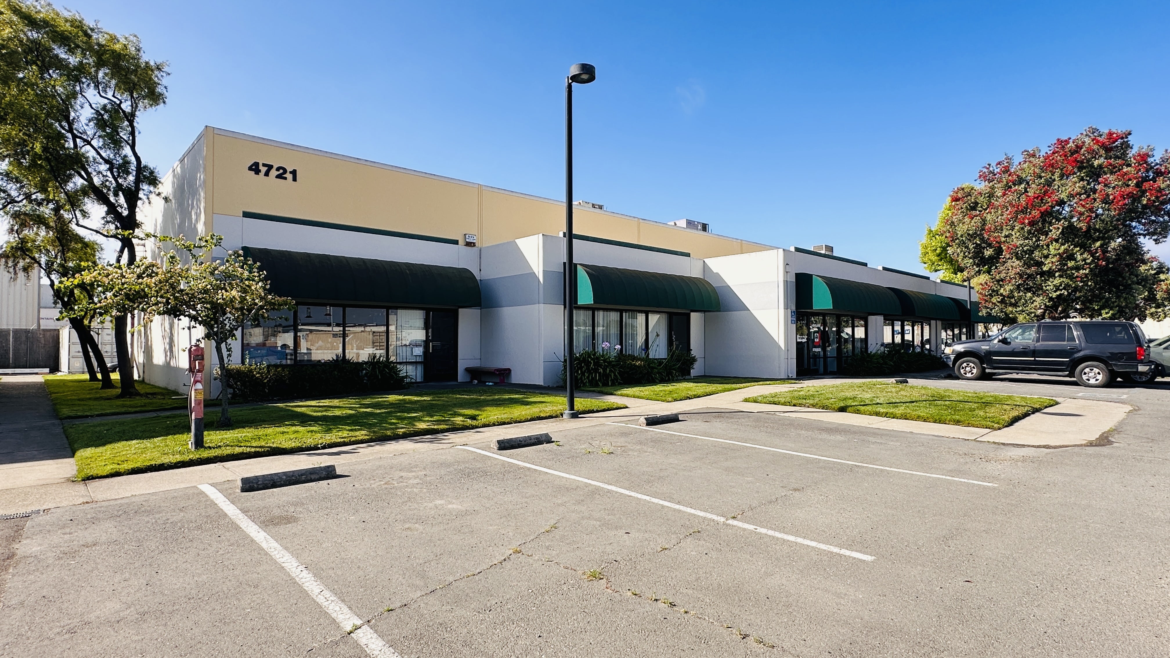 Commercial real estate broker Tim Vi Tran, represented a client for the 5th time in buying an Oakland investment property. Build trust, build wealth is key.